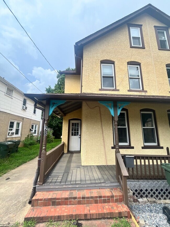 Building Photo - 28 Prospect Ave