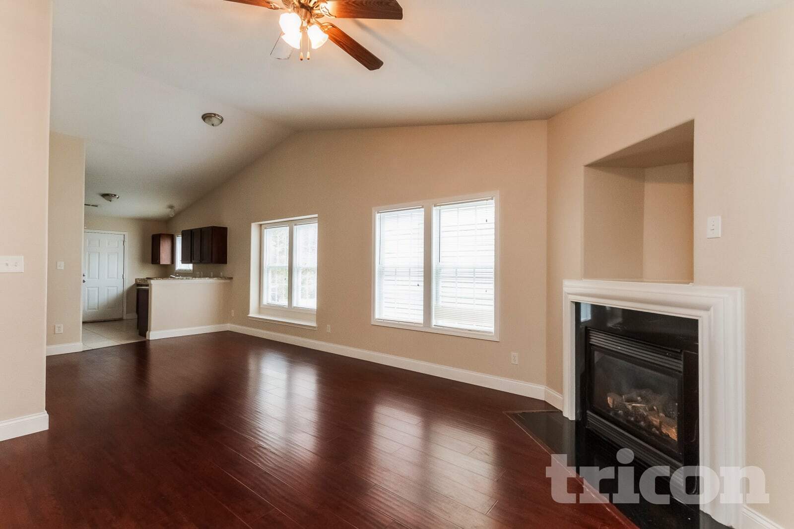 Building Photo - 10417 Hugue Way