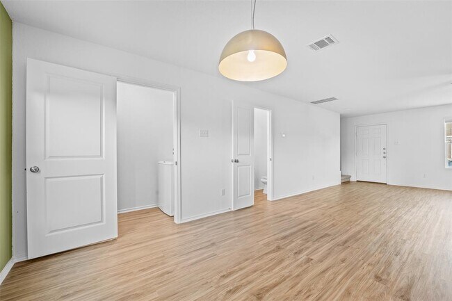 Building Photo - 130 Soapstone Pass