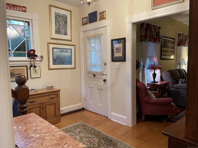 Building Photo - 126 East Ave