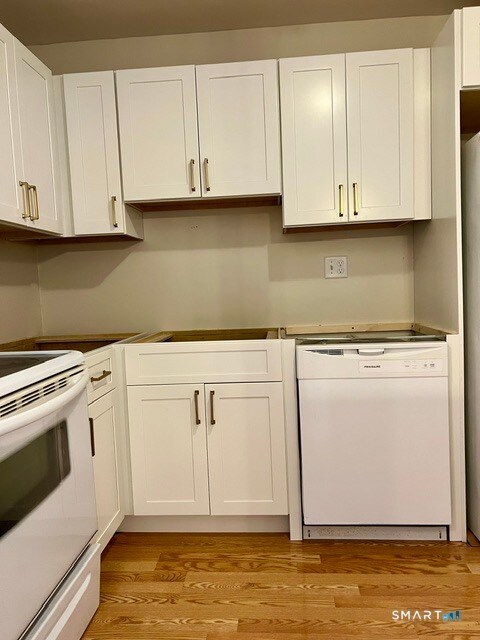 Building Photo - 2118 Cromwell Hills Dr