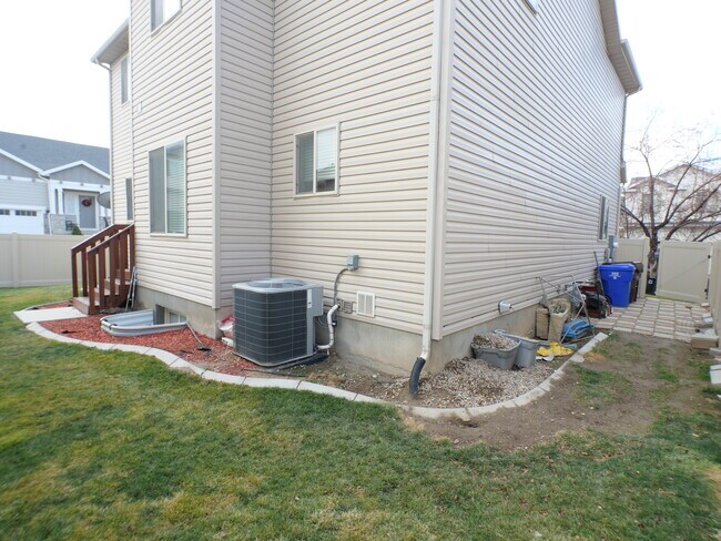 Building Photo - 7552 Lexi Loop