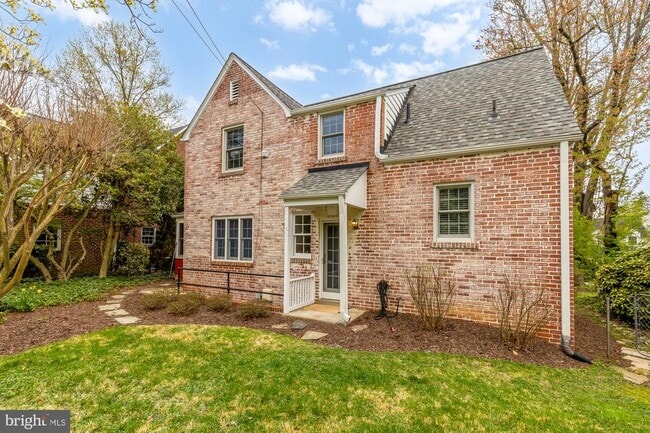 Building Photo - 4809 Wellington Dr