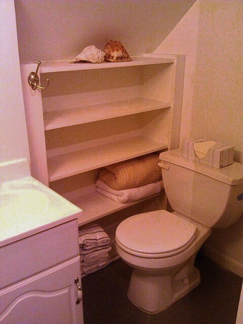 Second additional full bath - 20 Elm Ave