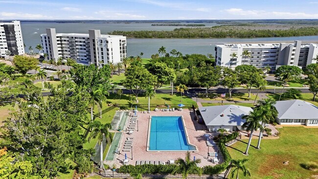 Building Photo - 4253 Bay Beach Ln