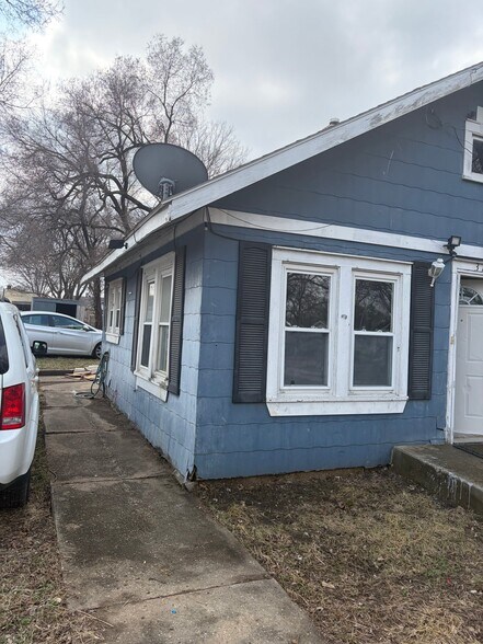 Building Photo - 3112 W Latrobe St
