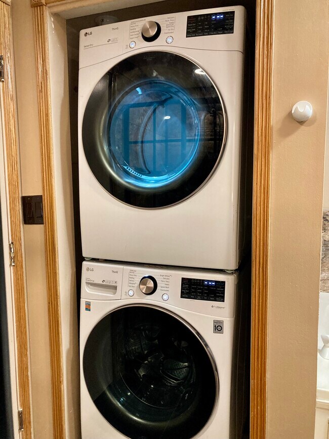 Washer and Dryer - 6337 Roosevelt Rd