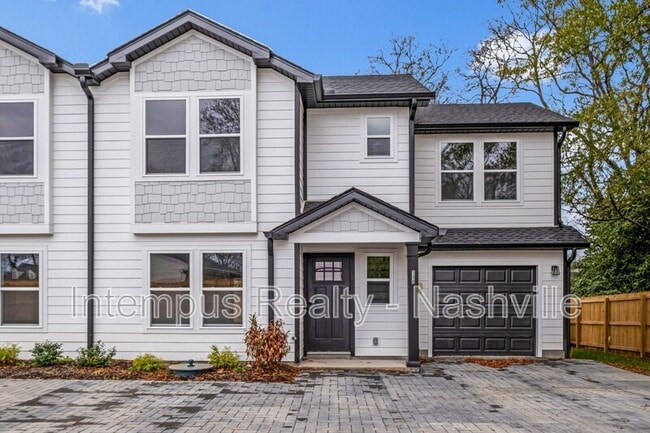 Building Photo - 146 N Trigg Ave
