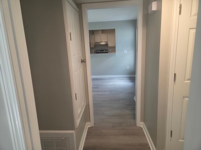 Building Photo - 4509 Deauville Way