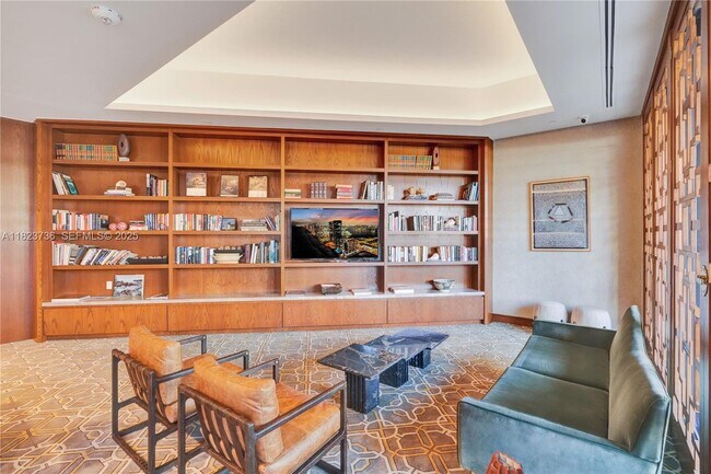 Building Photo - 11113 Biscayne Blvd