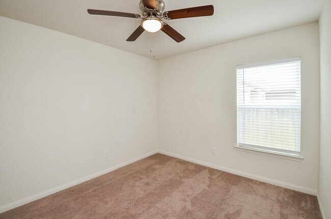 Building Photo - 2037 Mule Ridge Dr