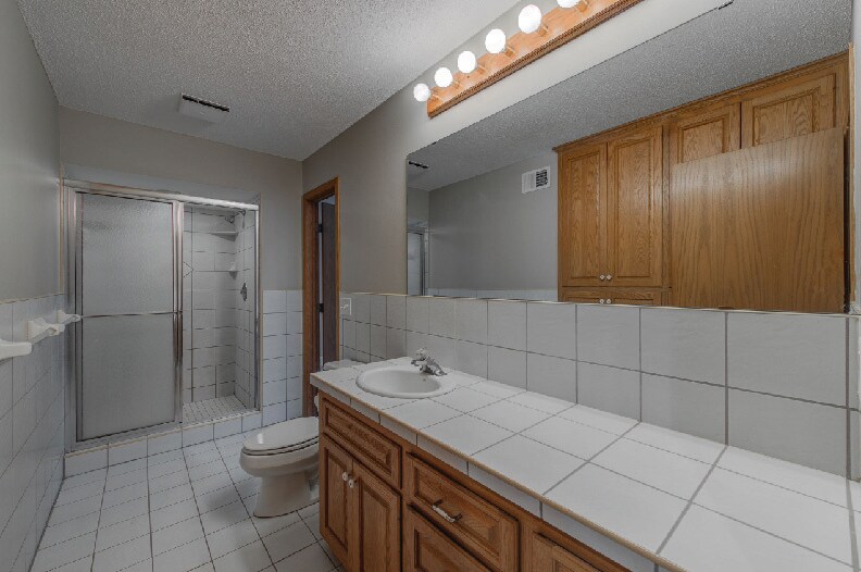 Building Photo - 65 Hackberry Hill