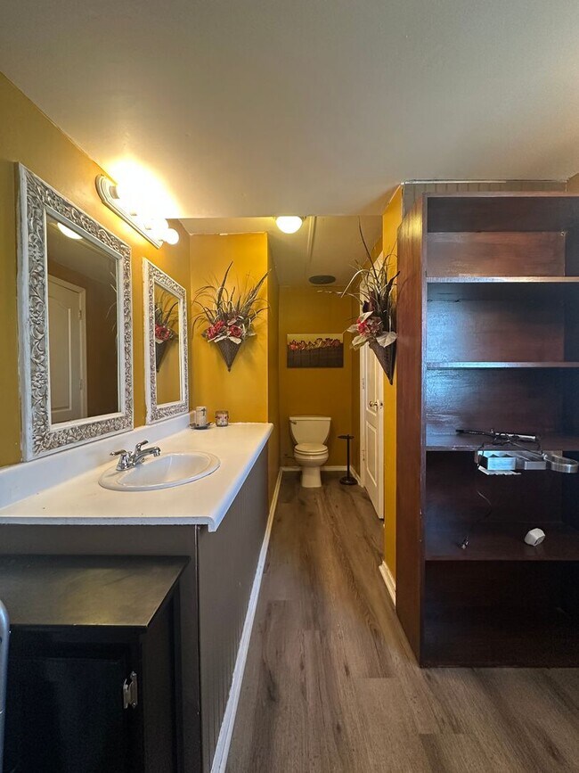 Building Photo - 4404 Echo Springs Dr