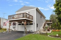 Building Photo - 127 Howland Ave