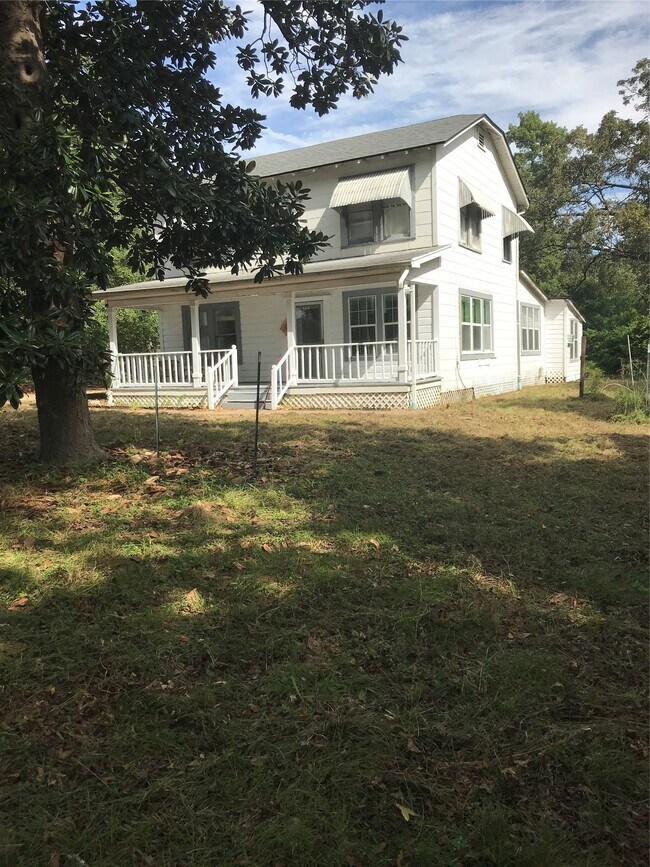 Building Photo - 2909 Sam Houston Ave