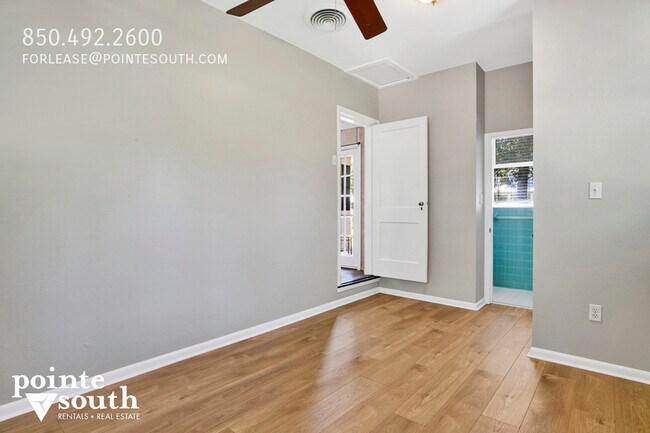Building Photo - 703 Belrose Ave