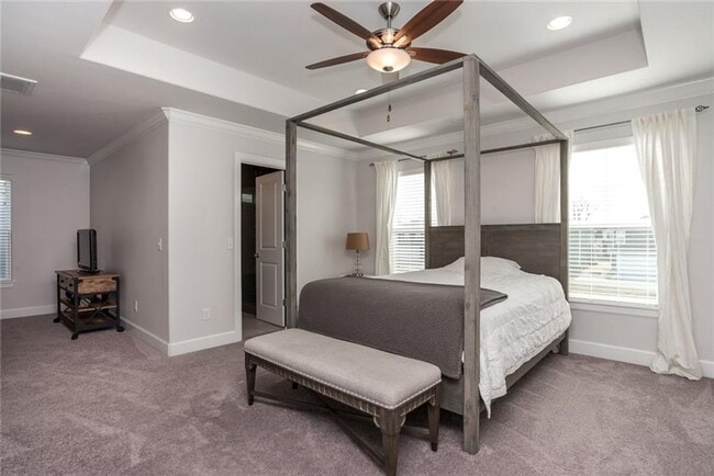 Building Photo - 3 bedroom 2.5 bath new home centrally located