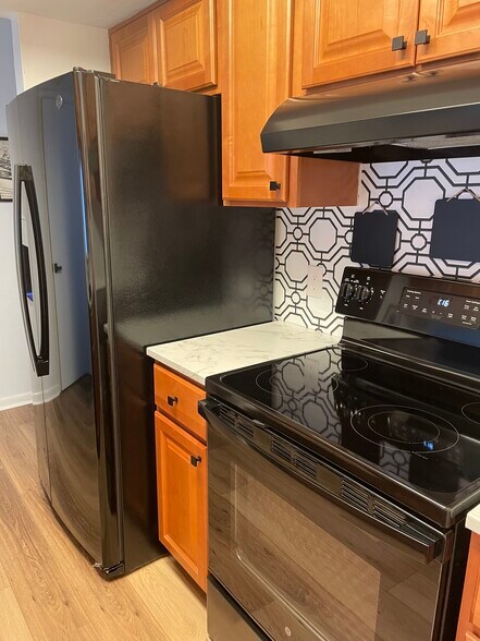 Building Photo - 3826 Staffordshire Ln