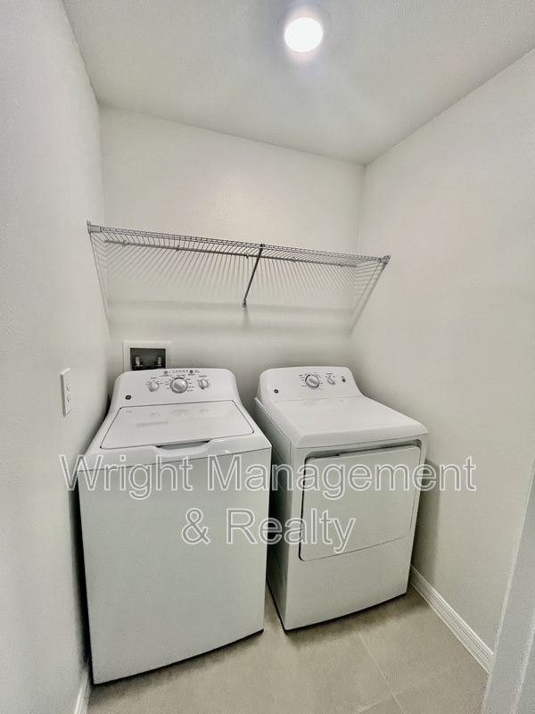 Building Photo - 36113 Risa Michele St