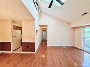 Building Photo - 2310 Ravens Crest Dr