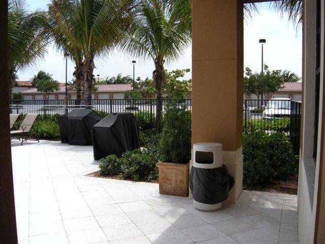 Building Photo - 4903 Midtown Ln