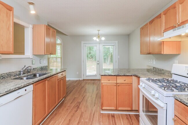 Building Photo - 1005 Crooked Creek Ct SE