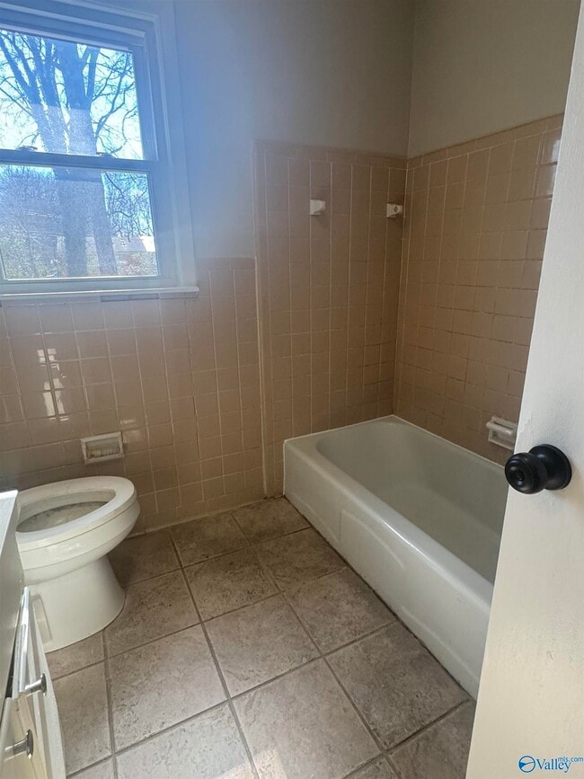 Building Photo - 3003 Turf Ave NW