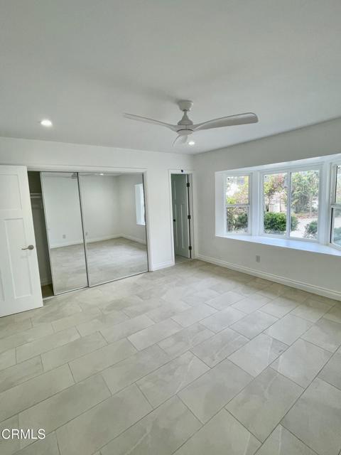 Building Photo - 1148 Colina Vista