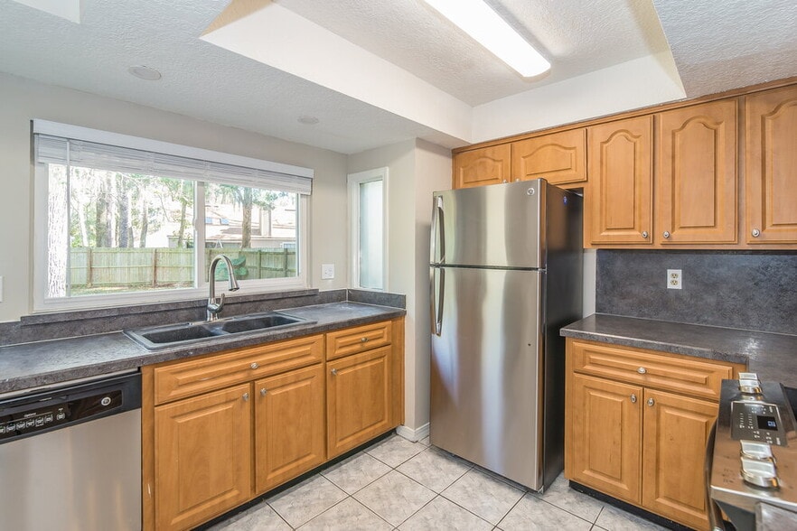 Building Photo - 11329 Rustic Wheel Ct