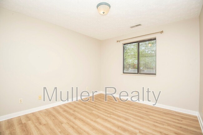 Building Photo - 2705 Sood Rd
