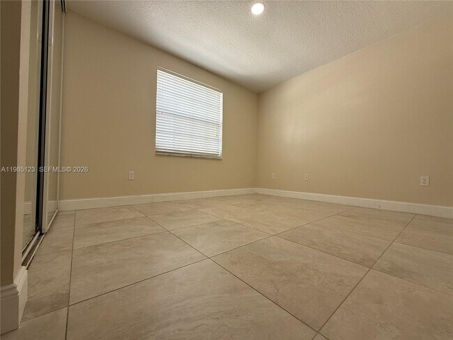 Building Photo - 15686 NW 12th Manor