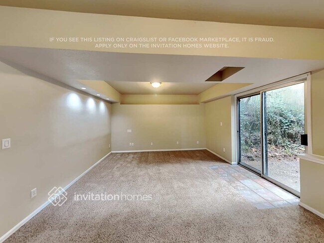 Building Photo - 28628 15th Ave S