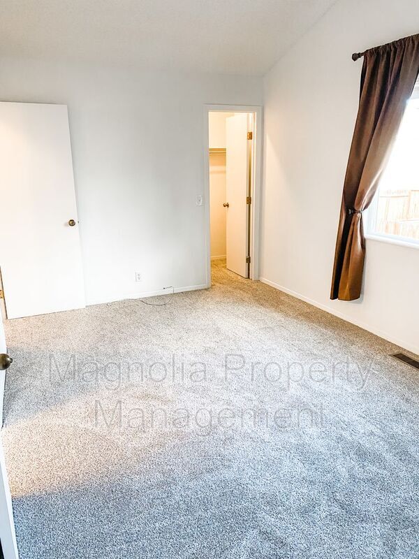 Building Photo - 4260 Ramblewood Dr