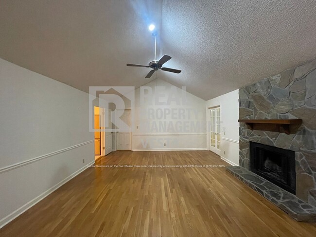 Building Photo - One Month Free! - Charming Three Bedroom H...