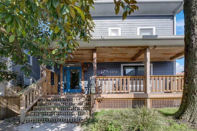 Building Photo - 6914 Willow St NW