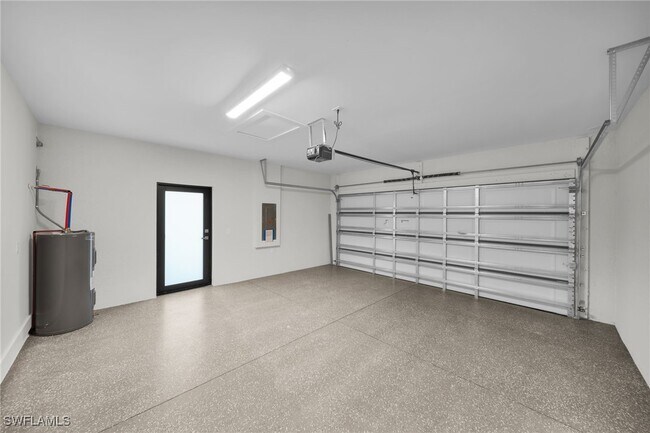 Building Photo - 636 Ladd St
