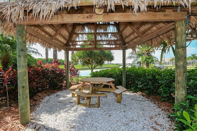 Building Photo - 613 Manns Harbor Dr