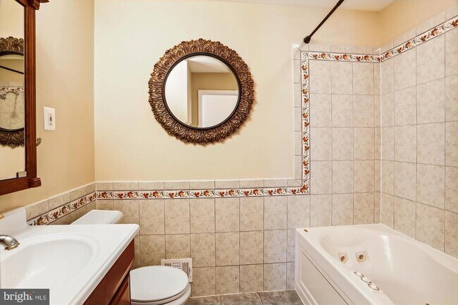 Building Photo - 4243 Worcester Dr