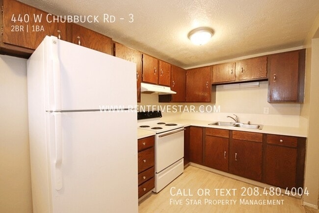 Building Photo - 440 W Chubbuck Rd