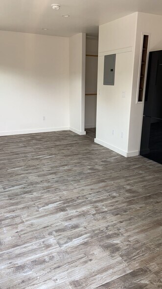 Building Photo - 5913 Amend Rd