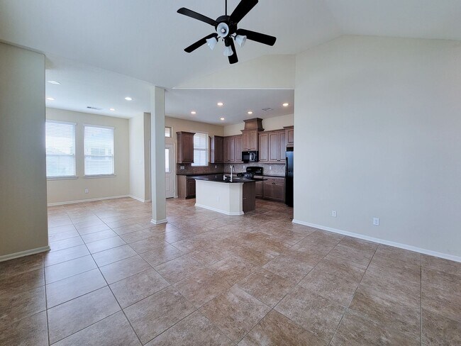 Building Photo - NEW 3 BEDROOM 2.5 BATH 2 CAR GARAGE HOME I...