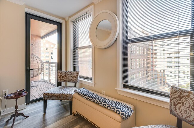 Building Photo - 631 D St NW