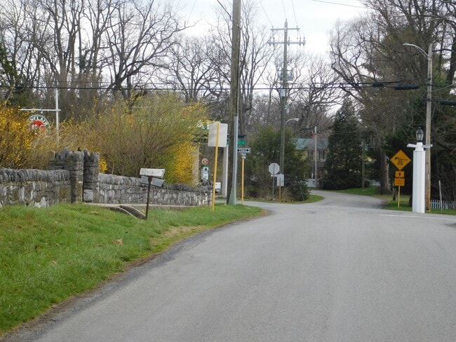 Building Photo - Price Reduced!! Fantastic mix of charm and...