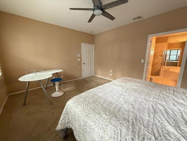 Building Photo - 328 W Coral Trace Cir