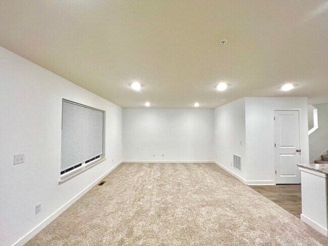 Building Photo - 11204 Balsam Pointe Trl