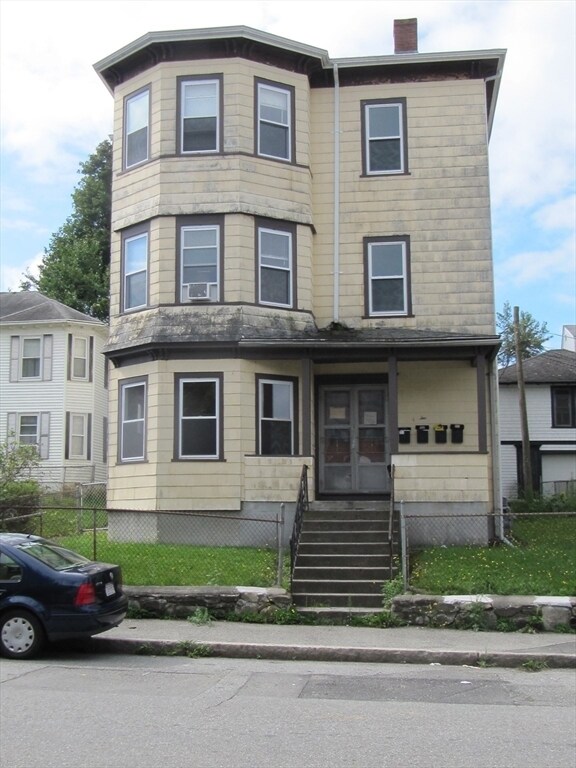 Building Photo - 2 Sturgis St