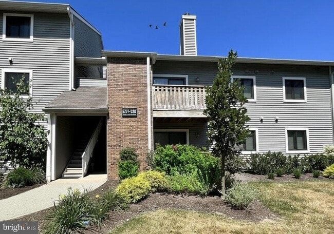 Building Photo - 5220 Ravens Crest Dr