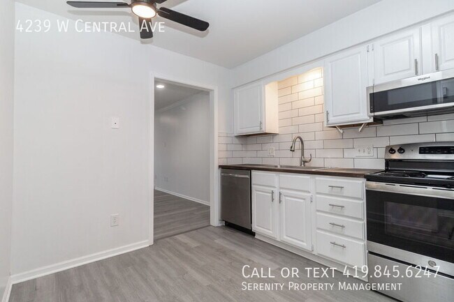 Building Photo - 4239 Central Ave