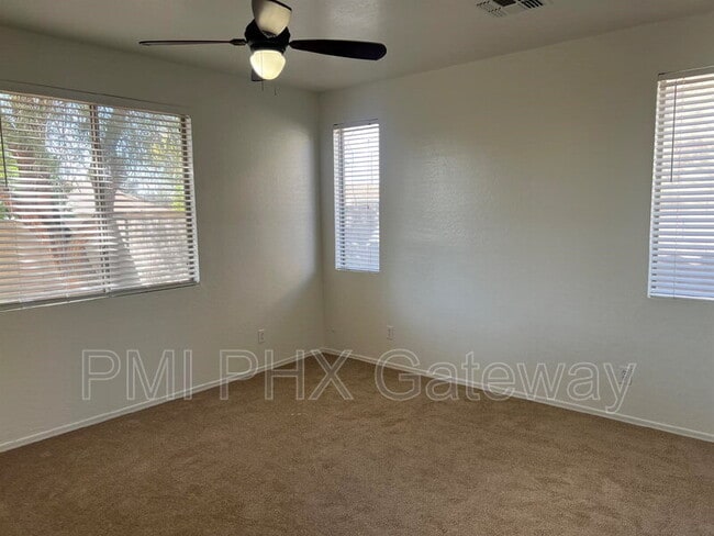 Building Photo - 4196 S Mariposa Dr