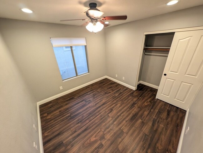 Building Photo - 10465 Warwick Falls Ct